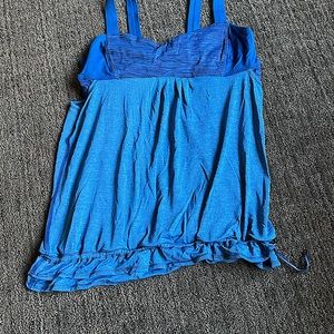 Lululemon tank with built in bra.